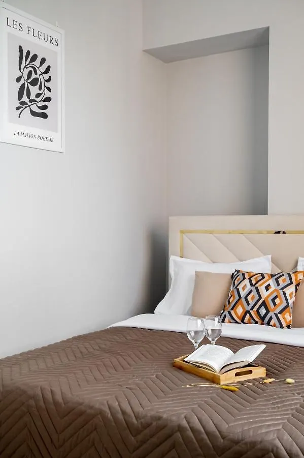 Оазис В Центре Города: Комфорт И Уют В Жилом Комплексе Бизнес Класса. Almaty Apartment